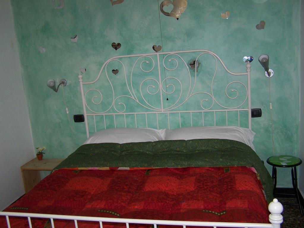 Affittacamere Buenos Ayres Genua Zimmer foto